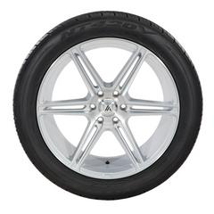 Nitto NT420V 305/50R20 120H XL All-Season Tire